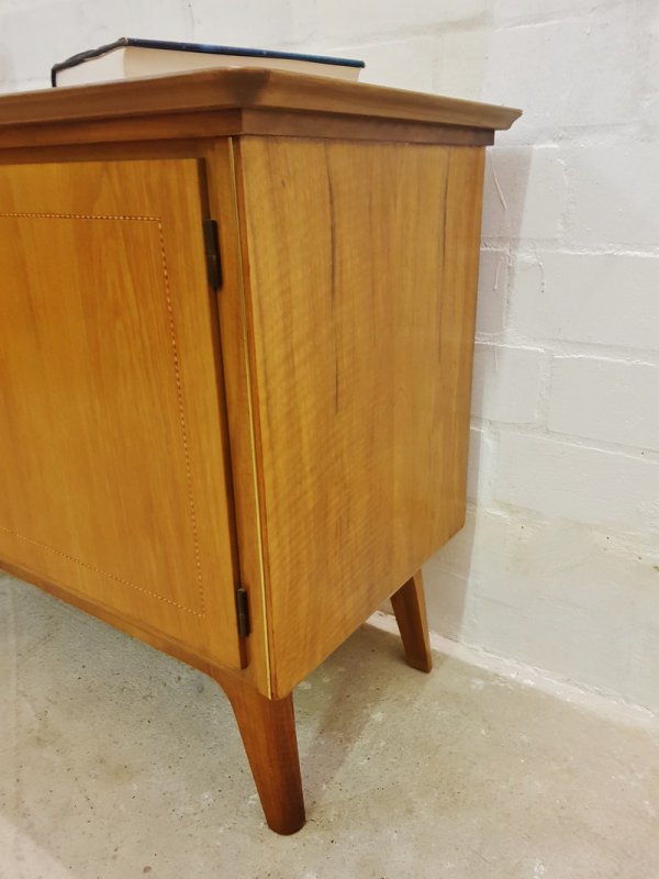 Sideboard, Kommode, 1950, Mid Century, Vintage, Nussbaum, Anrichte, Intarsien, verschließbar