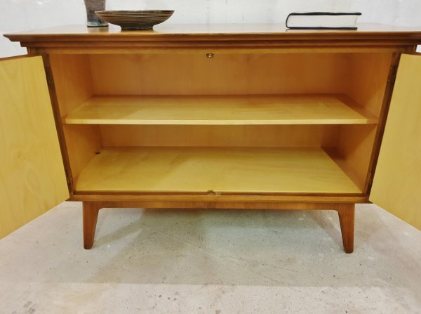 Sideboard, Kommode, 1950, Mid Century, Vintage, Nussbaum, Anrichte, Intarsien, verschließbar