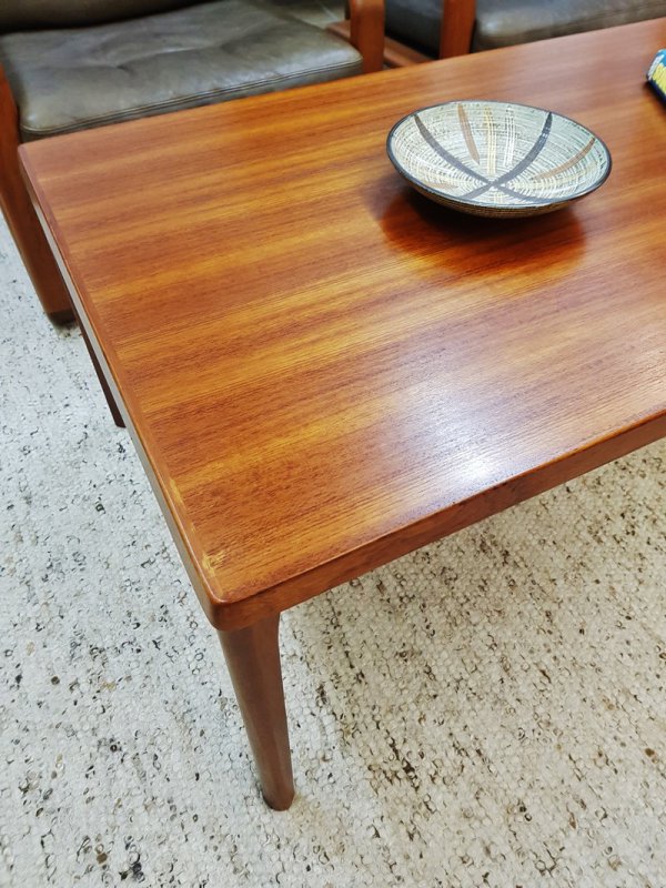 henning Kjaernulff, Coffee table, Couchtisch, Teak, Danish Design, Designklassiker, Vintage, Mid Century, 1960er, 1960's, Vejle Stole & Møbelfabrik