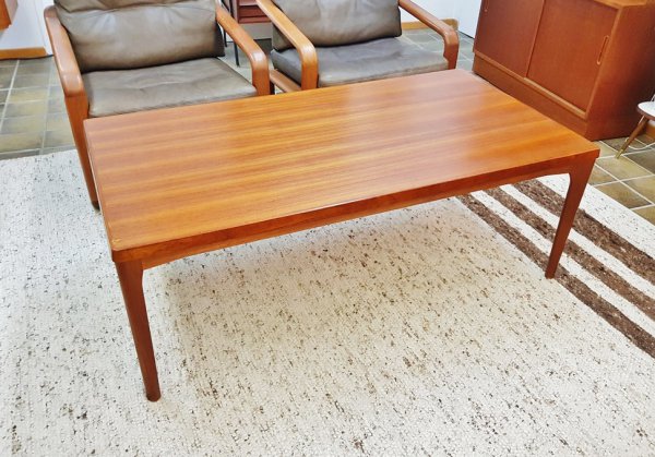 henning Kjaernulff, Coffee table, Couchtisch, Teak, Danish Design, Designklassiker, Vintage, Mid Century, 1960er, 1960's, Vejle Stole & Møbelfabrik