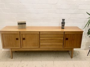 Teakholz, Teak Sideboard, Vintage, Danish Design, 1969, Anrichte, Schubladen, Doppeltür, hell, schlicht, Designklassiker, Mid Century, Modern
