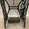 Vintage Waschtisch, Retro Waschtisch, Waschbecken, Aufsatzwaschbecken, Nähtisch, Nähmaschine, Singer, weiß, Porzellan, Eiche, Mid Century, alter Waschtisch, Gäste WC, Retro Waschbecken
