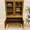 Vitrinen Highboard, Vintage 1970, Mid Century, Hochschrank, Eiche, 70er, Glastüren, Geschirrschrank, Bücherschrank, hell, verschließbar, zweiteilig, konische Füße