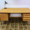 GV Mobler Schreibtisch, Mid Century Desk, 1960's, 1970's, Vintage, Eiche, Oak, helles Holz, Schubladen, Designklassiker, Vintage Möbel, Mid Century Möbel, Danish Design