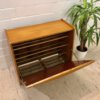 Mid Century Schuhschrank, Vintage 1950's, Kirschholz, Nadelsreifen, groß, Danish Design, Nausbaum, Vintage Möbel, Mid Century Möbel, Flurkommmode, Designklassiker, 1960er, 1970's
