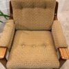 Mid Century Sessel, Easy Chair 1960's, Holz, god, gelb, gemustert, Komfort, Vintage, 1960, 1970, Mid Century Möbel, Designklassiker, gepolsterte Armlehnen