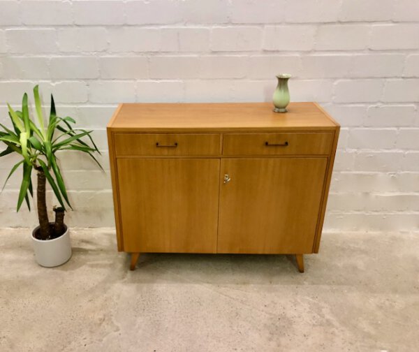 Vintage Kommode, 1960's, Sideboard, Anrichte, Mid Century, 1960, verschließbar, Schubladen, Rüster, helles Holz, Messing