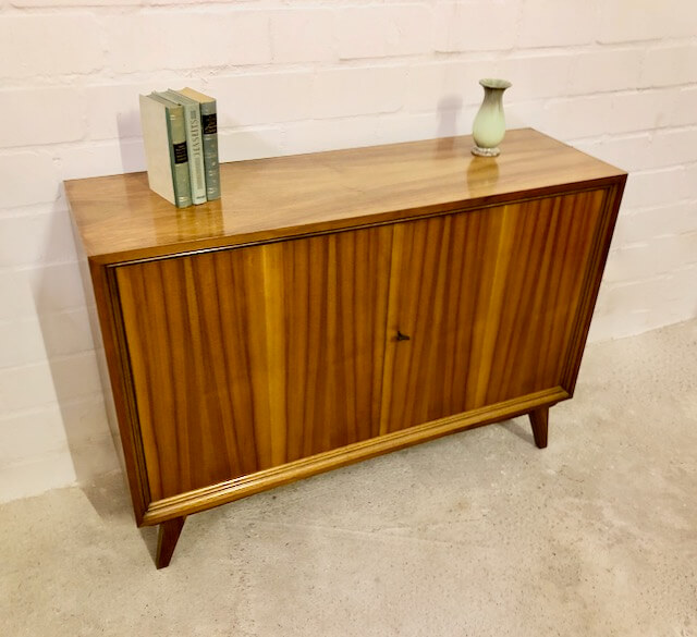 Kommode Schmal Vintage 2021 Kommode Schmal Vintage 2021