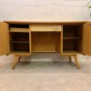 Mid Century Schreibtisch, Bähre Design, 1960's, Ulme, Rüster, Kirschbaum, hell, verschließbar, Vintage, Designklassiker, beidseitig, Bücherablage, Rückseite, Schubladen, konische Füße, Mignon Möbel