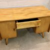 Mid Century Schreibtisch, Bähre Design, 1960's, Ulme, Rüster, Kirschbaum, hell, verschließbar, Vintage, Designklassiker, beidseitig, Bücherablage, Rückseite, Schubladen, konische Füße, Mignon Möbel
