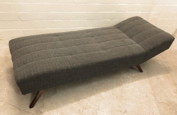 Mid Century Daybed, 1960's blau/grau, Nausbaumholz, Danish Design, Recamiere; Chaiselounge, Sofa, Vintage, Designklassiker, 1970's Federkern