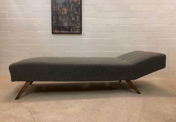 Mid Century Daybed, 1960's blau/grau, Nausbaumholz, Danish Design, Recamiere; Chaiselounge, Sofa, Vintage, Designklassiker, 1970's Federkern