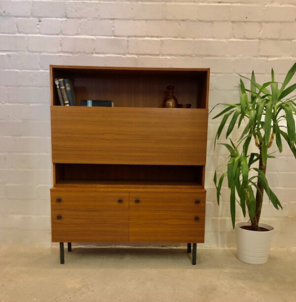 Vintage Schreibschrank, Highboard 1970's, Nussbaum, Schubladen, Klappen, 2-Teilig, Mid Century, Homeoffice, Schreibtisch, 1960's, schlicht, hellbraun, zeitlos, Design, Klassiker