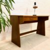 Vintage Nussbaum Schreibtisch, 1960's, hellbraun, Schublade, Design, schlicht klein, Arbeitsplatz, beidseitig, Bücherregal, Designklassiker, 1970's, Mid Century