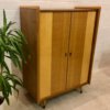 Mid Century Highboard, 1950's, Nussbaum, Rüster, Ulme, Anrichte, Schlafzimmer Kommode, Sideboard, 1960's, 1970's, konische Füße, Nadelstreifen, verschließbar, Einlegeböden
