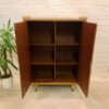 Mid Century Highboard, 1950's, Nussbaum, Rüster, Ulme, Anrichte, Schlafzimmer Kommode, Sideboard, 1960's, 1970's, konische Füße, Nadelstreifen, verschließbar, Einlegeböden
