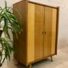 Mid Century Highboard, 1950's, Nussbaum, Rüster, Ulme, Anrichte, Schlafzimmer Kommode, Sideboard, 1960's, 1970's, konische Füße, Nadelstreifen, verschließbar, Einlegeböden