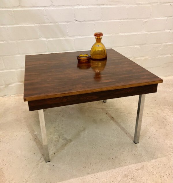 Palisander Coffee Table, Couchtisch 1970's, verchromte Metallfüße, Rosewood, Maserung, braun, Mid Century, Designklassiker, Vintage, 1960's, Beistelltisch