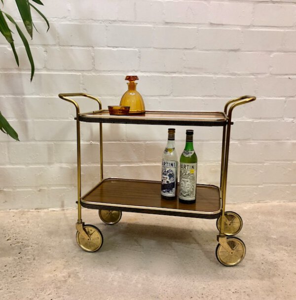 Mid Century Beistellwagen/ Minibar, 1950's, Messing, auf Rollen, Vintage, 1960's, Nussbaum, Designklassiker, Teewagen, Barwagen