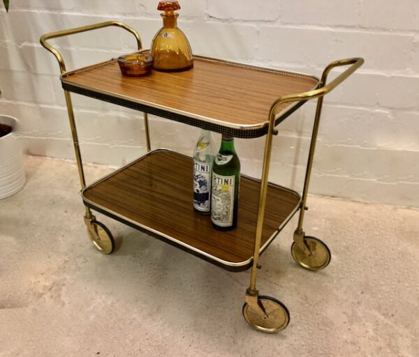 Mid Century Beistellwagen/ Minibar, 1950's, Messing, auf Rollen, Vintage, 1960's, Nussbaum, Designklassiker, Teewagen, Barwagen