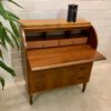 Runddeckel Sekretär, 1960's, Mid Century, Danish Design, Nussbaum, Vintage, verschließbar, Schubladen, runde Grifflöcher, ausziehbare Arbeitsplatte, trapezförmige Füße, Maserung, Schreibtisch, 1970's