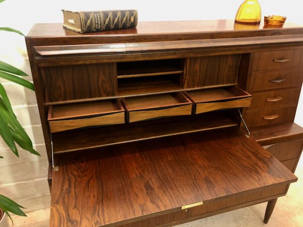 Palisander Sekretär, Erling Torvits 1960's, Klim Mobelfabrik, Made in Denmark, Danish Design, Designklassiker, Rosewood, Desk, Schreibschrank, Sideboard, Kommode, Highboard, dunkelbraun, Schubladen, verschließbar, Mid Century modern, Furniture, Vintage Möbel, homeoffice