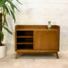 Mini-Barschrank, Vintage 1960's, kleine Kommode, verschließbar, Spiegelfach, Ablagefächer, Flurkommode, Konsole, Mid Century Modern, Nussbaum, Klassiker,