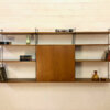 WHB-Regal, Teakholz "String-Regal", breites Regal, Vintage, Mid Century, Danish Design, Made in Germany, Leiterregal, schwarze Metallleitern, Teak, 1960, 1970, verschließbar, Schrank, Bücherregal, Mid Century Modern