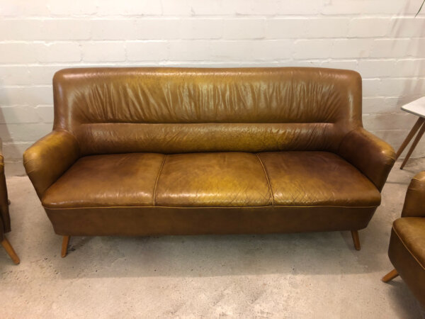 Mid Century Ledergarnitur, 1960's, Echtleder, Cognac, Vintage, Clubsessel, Agenturmöbel, Einrichtung, Wartebereich, Industrial, Loft, Agentur-Einrichtung, Chill-Ecke, Clubsofa, Cocktailsessel Leder, Armchair, 1950's, Modern, Sofa und 3 Sessel, Sofa und Sessel