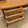 Vintage Schreibtisch, Mid Century 1960's, Nussbaum, Kirschholz, Schubladen verschließbar, Designklassiker, Tischlerarbeit, massiv, Maserung, hell, schräge Beine, WK Möbel,