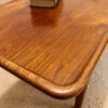 Couchtisch, Teakholz 1960's, Hans Wegner, Coffeetable, Tisch, Teak, Architekt, Surfboard, Vintage, Mid Century, 1960's, 60er, Designklassiker, Zeitungsablage, Magazinablage, Geflecht, geflochten, Made in Denmark