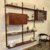 Paul Cadovius Royal System, Teakholz Regal, Regalwand, Mid Century, Vintage, 1960's, 1960er, Vitrine, Schiebetüren, Danish Design, Made in Denmark, Designklassiker, Architektur, Industrie