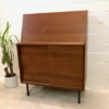 Teakholz Sekretär, Danish Design 1960's, Mid Century, Vintage, helles Holz, Schiebetüren, Messing Griffe, Metallfüße, Desk, Schreibtisch, Designklassiker