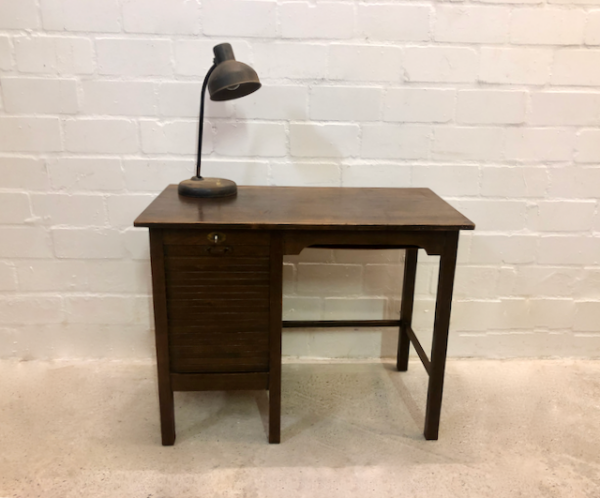 Vintage Rollladen Schreibtisch, 1960's, dunkelbraun, Eiche, Mid Century, Industrial, verschließbar, Rolltür, Schubladen, klein, Dekotisch, 1970, Desk, Sekretär