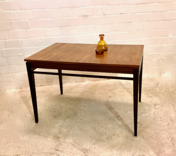 Teakholz Esstisch, Vintage 1960's, ausziehbar, klappbar, Palisander, Danish Design, Mid Century, 1970's, Dining Table, Konische Beine, Untergestell Palisander