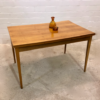 Vintage Dining Table, Nussbaum 1970's, ausziehbar, Echtholz-Furnier, konische Beine, Mid Century, 1960's, Design, Küchentisch