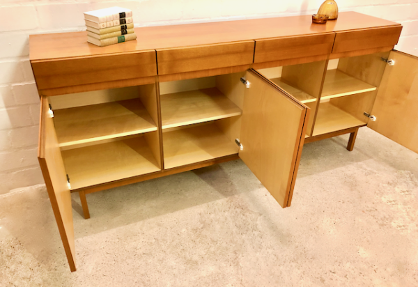 Vintage Sideboard, Nussbaum, 1970's, GE-EL, schlicht, grifflos, Schubladen, Türen, helles Holz, Mid Century, Design, Klassiker