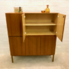 GE-EL Highboard, 1970's, schlicht, zeitlos, grifflos, Schrank, Mid Century, Nussbaum, hellbraun, Anrichte, Sideboard, Kommode, 1960's, Designklassiker