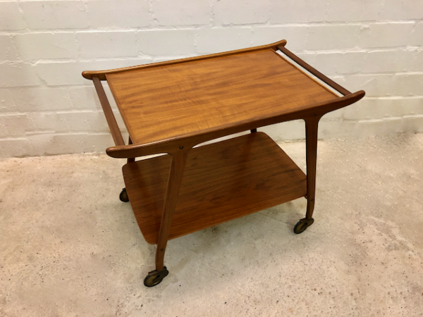 Mid Century Teakholz Servierwagen, 1960's, Vintage, Danish Design, Tablettwagen, Rollwagen, Teewagen, Beistelltisch, Made in Denmark, Designklassiker, Minibar, Barmöbel