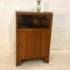 Kleiner Beistellschrank, m. Glasschiebetüren, Nussbaum, braun, 1970's, Maserung, Flurkommode, Vintage, Mid Century, verschließbar, Konsole, Kommode, Klassiker