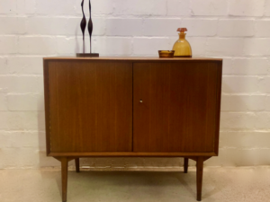 Teakholz Kommode, Wilhelm Renz 1960's, Mid Century, Vintage, Sideboard, Danish Design, Teak, Danish Design, Sideboard, Anrichte, Designklassiker, Interiordesign, verschließbar, 1970's