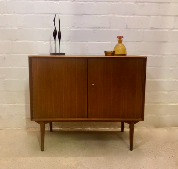 Teakholz Kommode, Wilhelm Renz 1960's, Mid Century, Vintage, Sideboard, Danish Design, Teak, Danish Design, Sideboard, Anrichte, Designklassiker, Interiordesign, verschließbar, 1970's