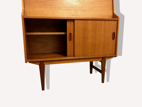 Mahjongg Sekretär, Mid Century Desk 1960's, true Vintage, Schreibschrank Gent, Teak, Teakholz, Schiebetüren, aufklappbar, verschließbar, Ablagefächer, Arbeitsplatte, Danish Design, Designklassiker, 70er, 60er