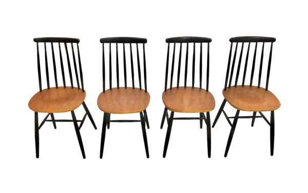 4er Set Dining, Chairs Ilmari Tapiovaara 1960's, Esszimmerstühle, Sprossenstühle, Mid Century, Vintage, schwarz, Teak, Danish Design, Designklassiker, filigran, leicht, Kontrast, 1970, 1950,