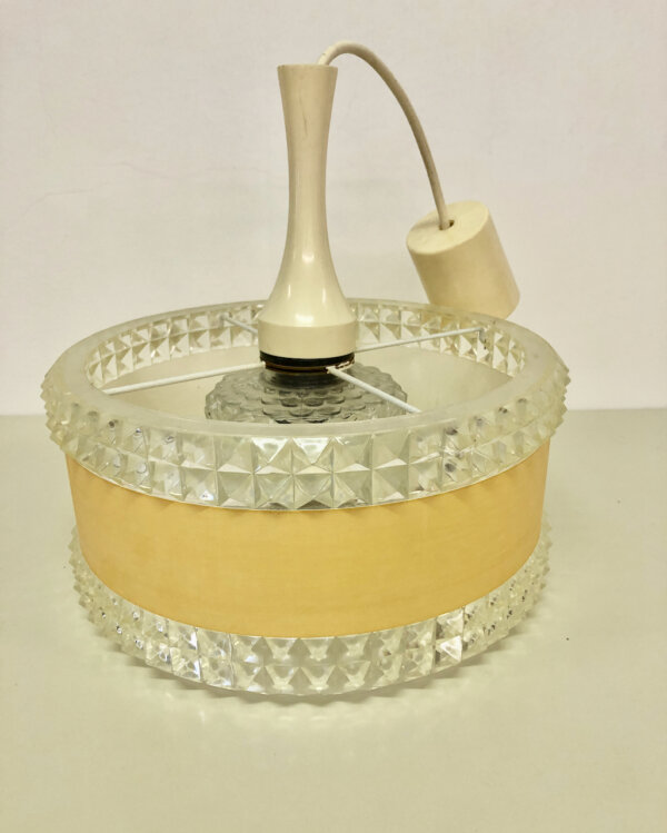 Kunststoff/ Glas Lampe 1970er, weiß, gelb, transparent, rund, Hängelampe, Deckenlampe, Space Age, Kristall, Design, Mid Century, Vintage