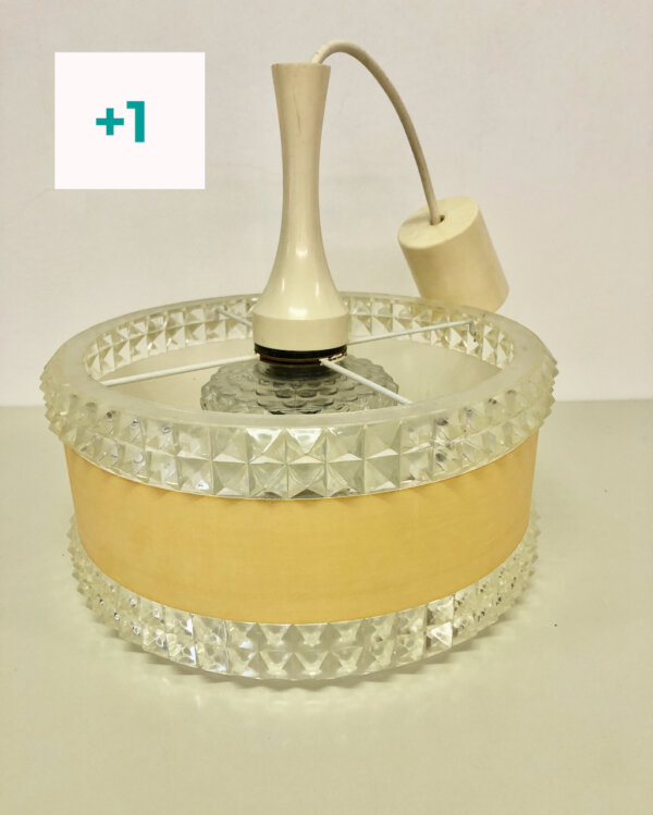 Kunststoff/ Glas Lampe 1970er, weiß, gelb, transparent, rund, Hängelampe, Deckenlampe, Space Age, Kristall, Design, Mid Century, Vintage