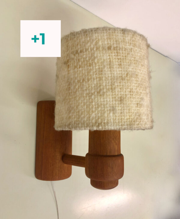 Teakholz Wandleuchte Domus 1970, Danish Design, Vintage, Wandlampe, Teak, Designklassiker, 1960, Lampenschirm, weiß, hell, Wolle, gewebt