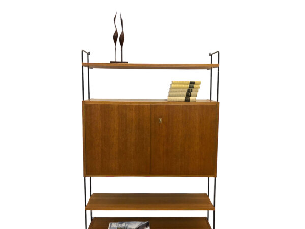 Omnia Teakholz Standregal 1960s, Hilker, Bücherregal, Wandregal, Leiterregal, String, Mid Century, Vintage, verschließbar, Schränke, Designklassiker, 1970's