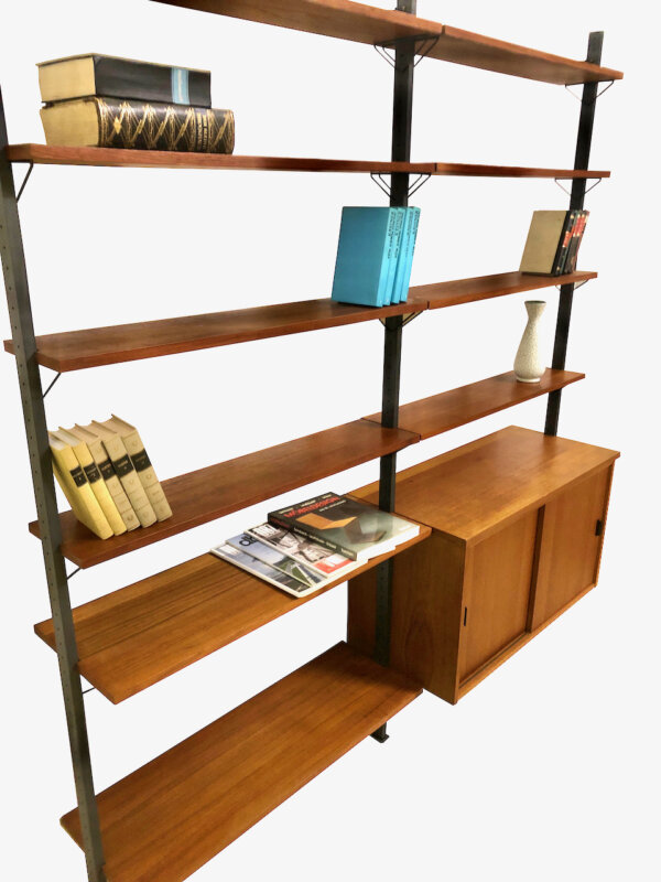 Teak Regalwand 1960's, Olof Pira, Bücherregal, Mid Century, Vintage, Danish Design, Teakholz, Teawood, Shelf, String, Metallständer, Anthrazit, Schubladen, verschließbar, Schiebetüren, Designklassiker, Bibliothek, Wandbefestigung, 1970, 70er