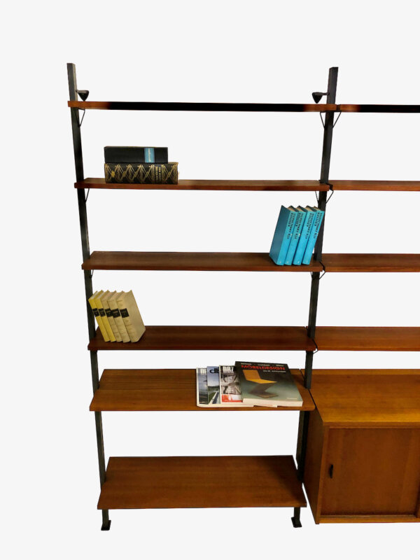 Teak Regalwand 1960's, Olof Pira, Bücherregal, Mid Century, Vintage, Danish Design, Teakholz, Teawood, Shelf, String, Metallständer, Anthrazit, Schubladen, verschließbar, Schiebetüren, Designklassiker, Bibliothek, Wandbefestigung, 1970, 70er